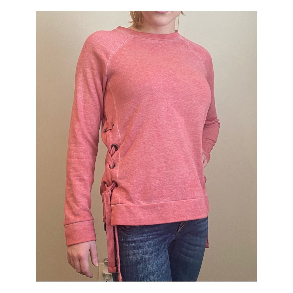A pinkish sweatshirt super soft size small